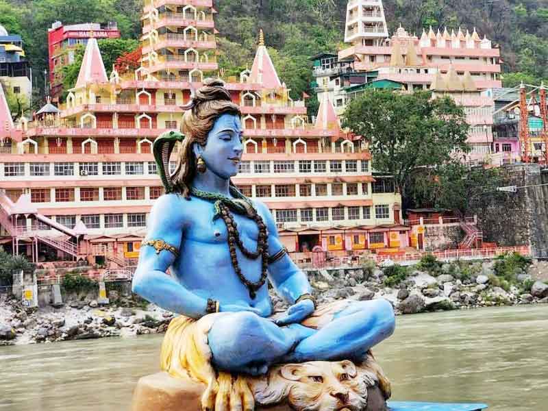 Experience the Magic of Rishikesh with an Overnight Taxi Tour