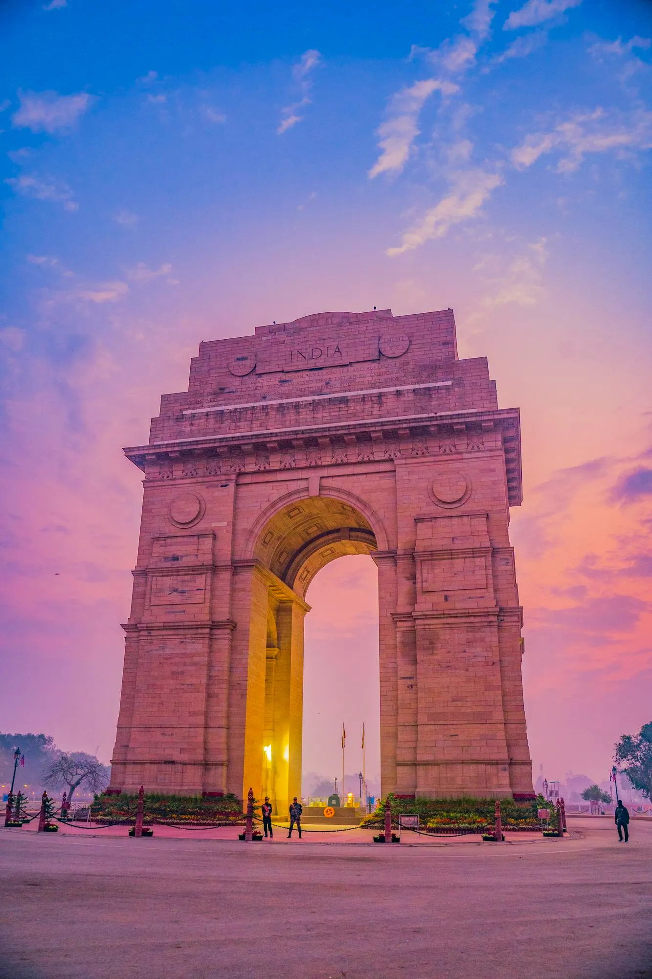 Popular Cab Packages from Delhi: Explore the City and Beyond with Bhavya Holidays
